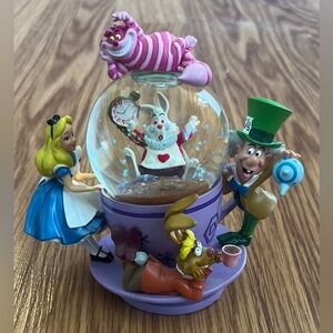 Rare Disney Parks Alice in Wonderland Teacup SnowGlobe